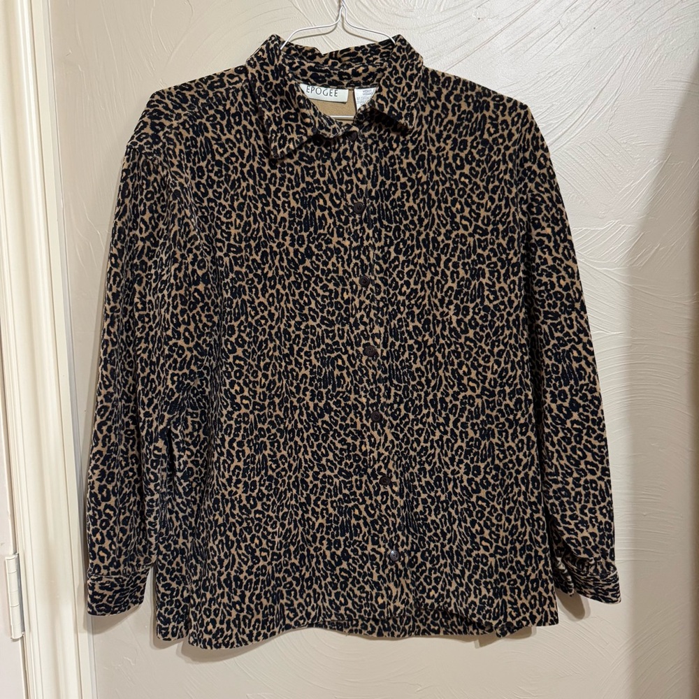 Epogee Women’s Leopard Print Button-Front Shirt